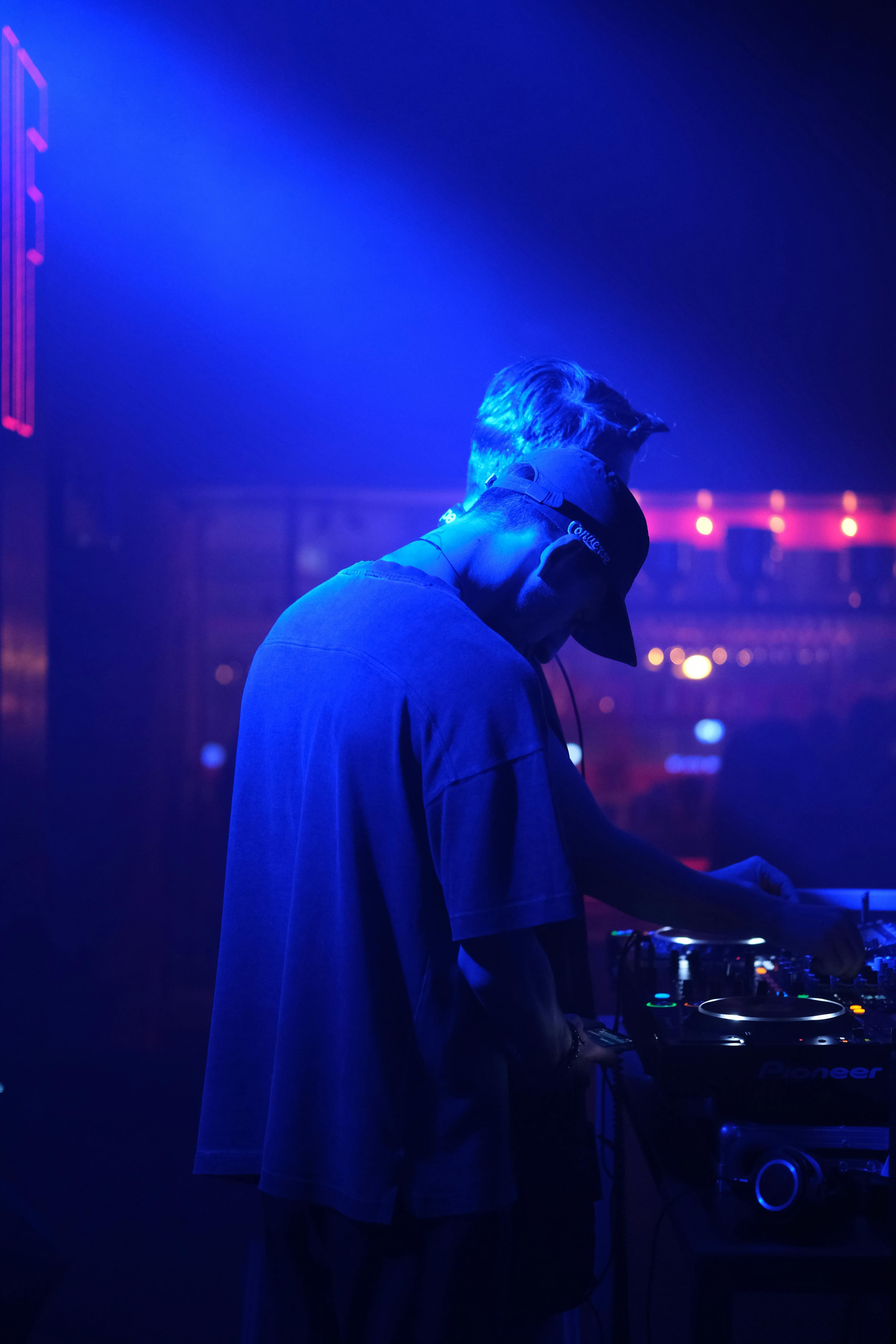 How to Find the Perfect Tracks for Your DJ Set (Without Spending Hours Searching)